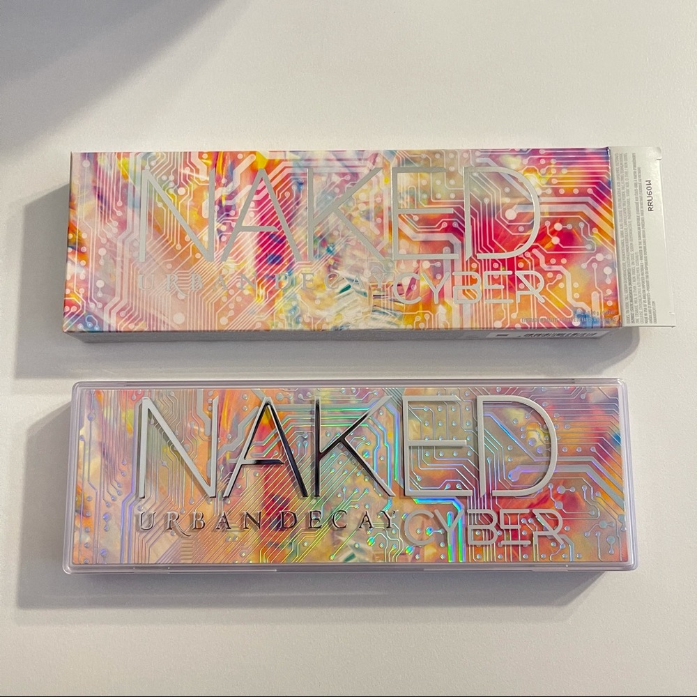 Urban Decay Naked Cyber Eyeshadow Palette